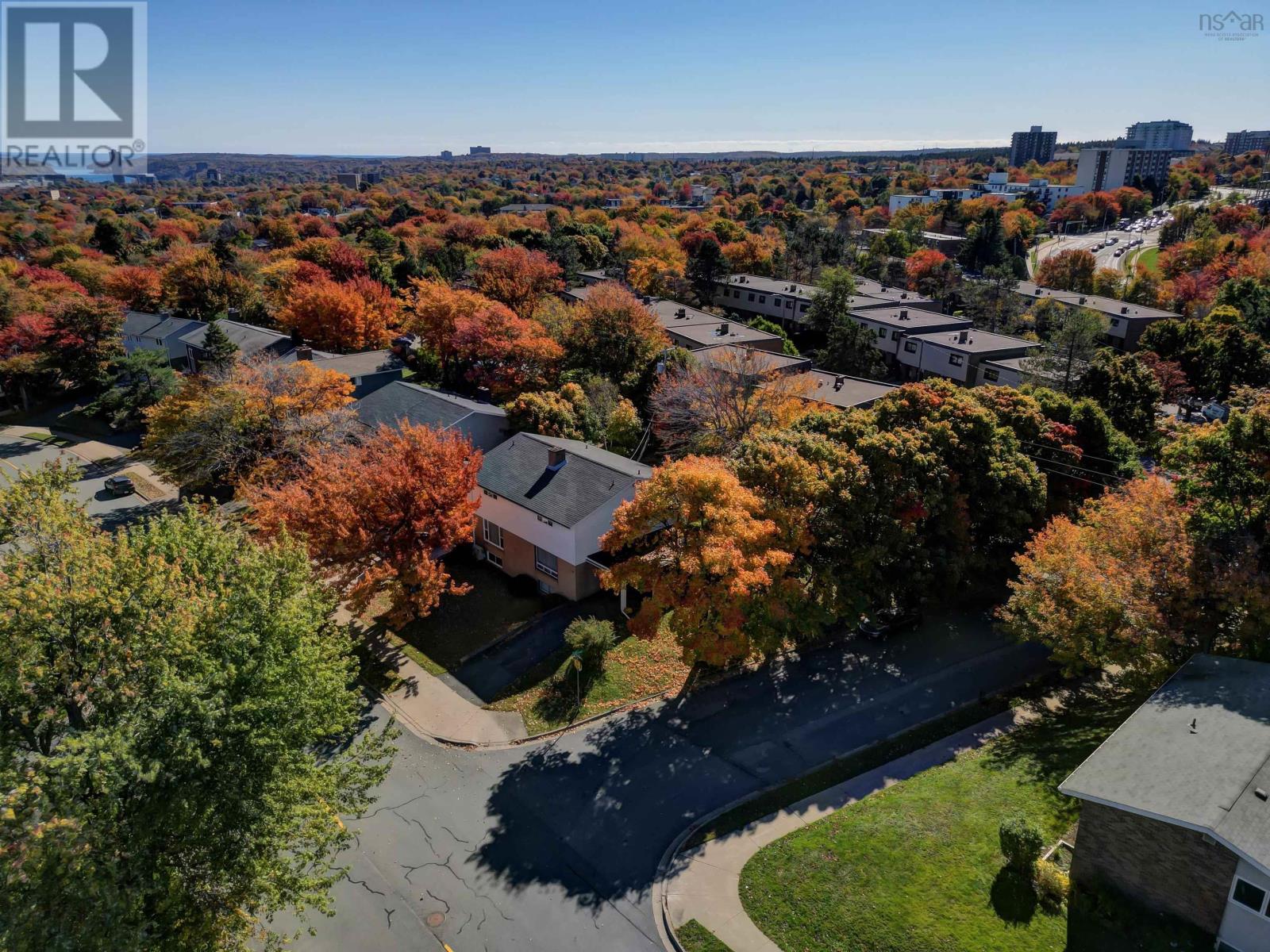 Property at 90 Clayton Park Drive image 3
