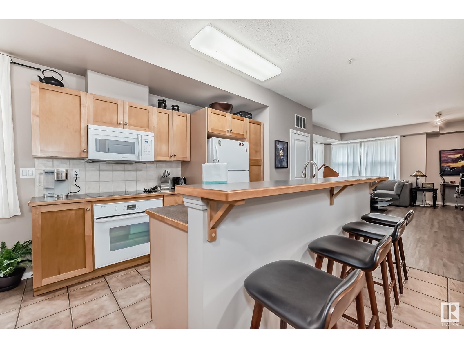 #101 8619 111 St Nw, Edmonton, Alberta  T6G 1H8 - Photo 6 - E4444160