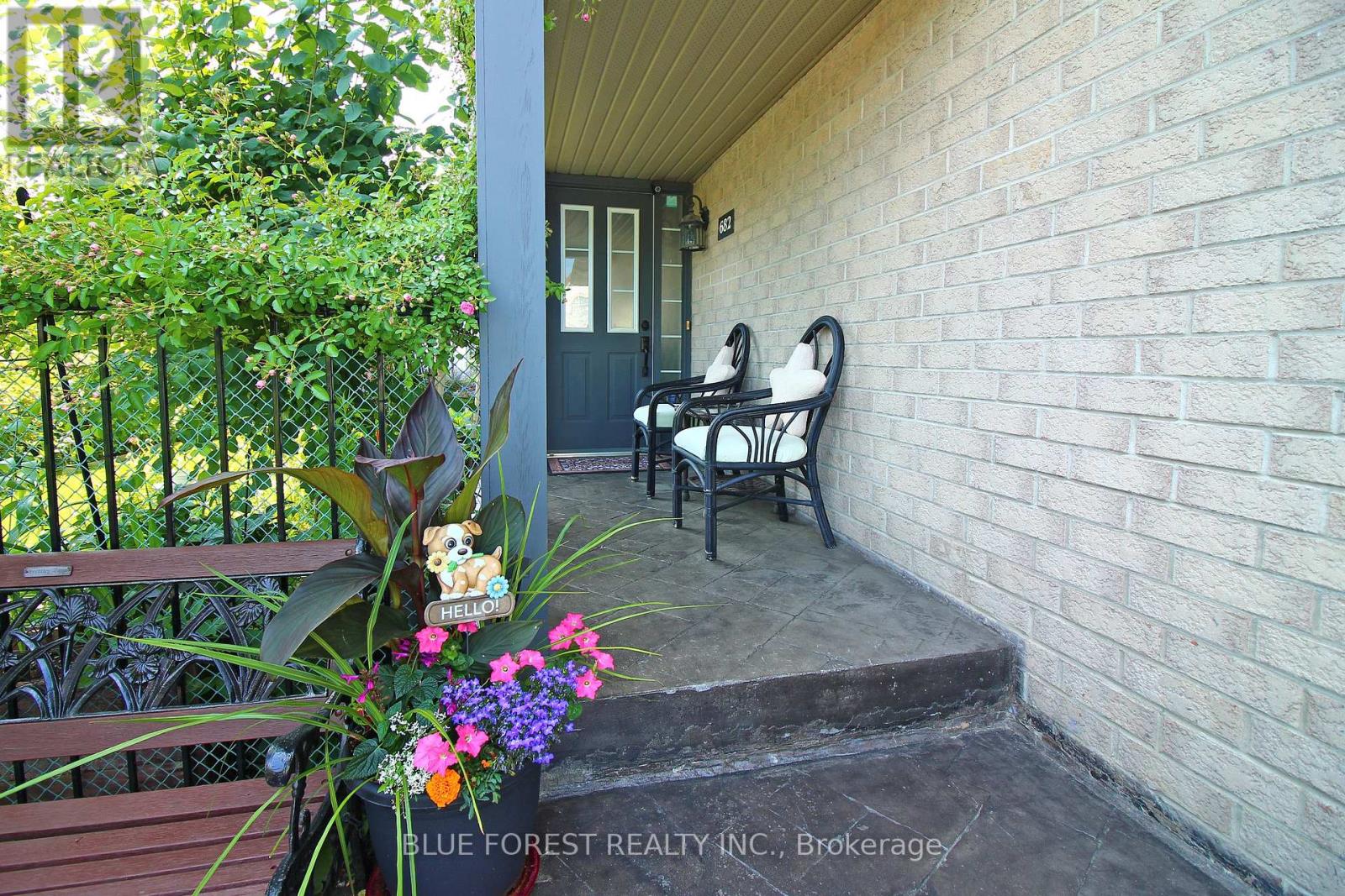 Property at 682 HEDGEROW PLACE image 3