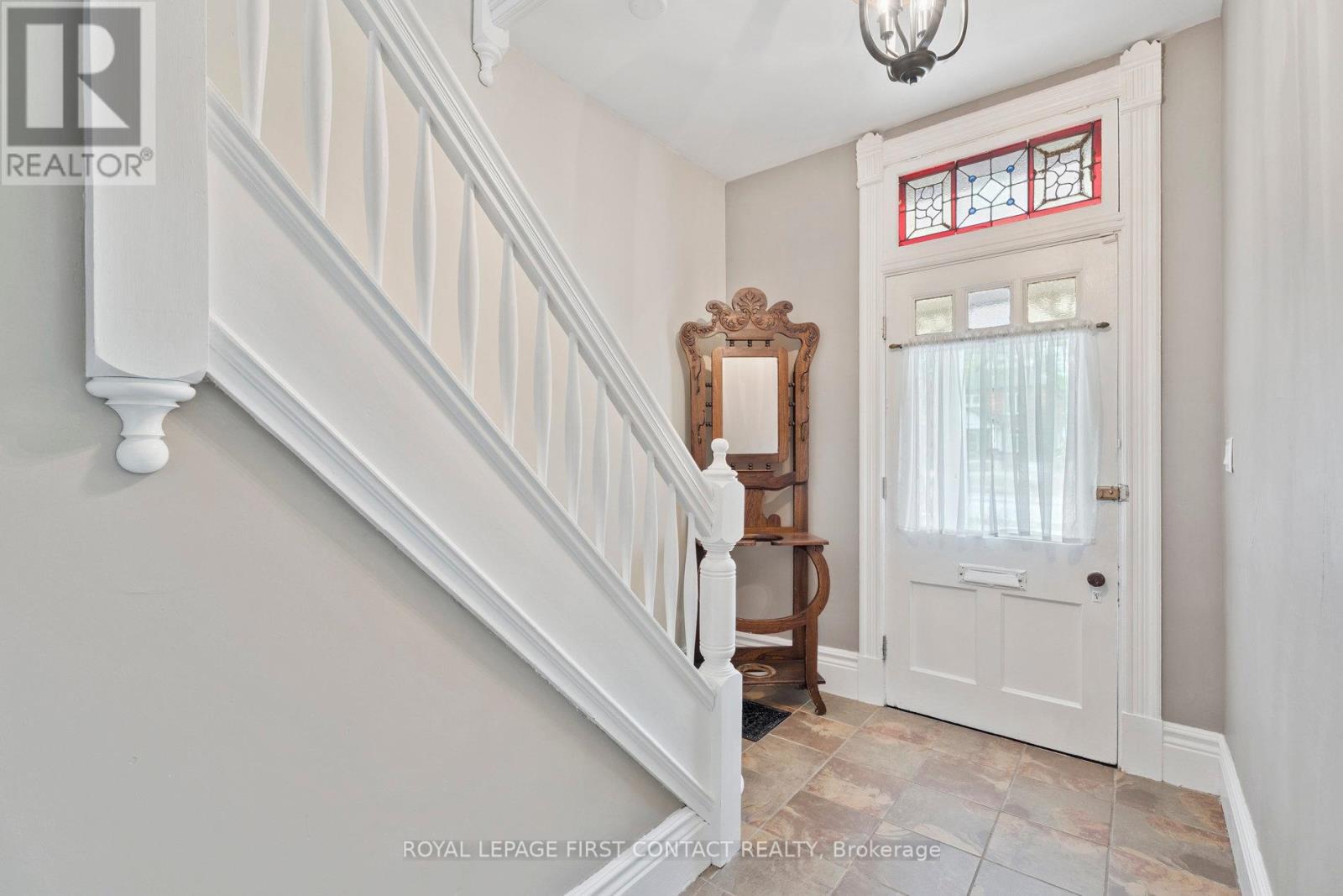 55 Burton Avenue, Barrie, Ontario  L4N 2R5 - Photo 8 - S12243707