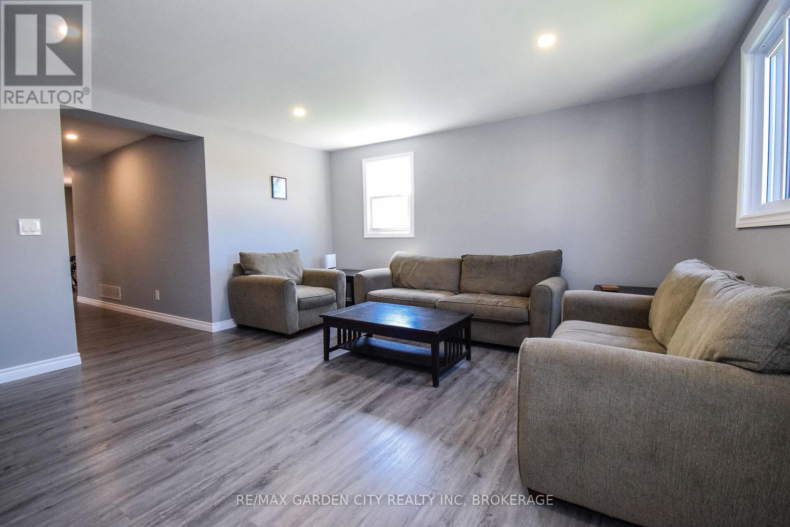 Property at 583 FIELDEN AVENUE image 5