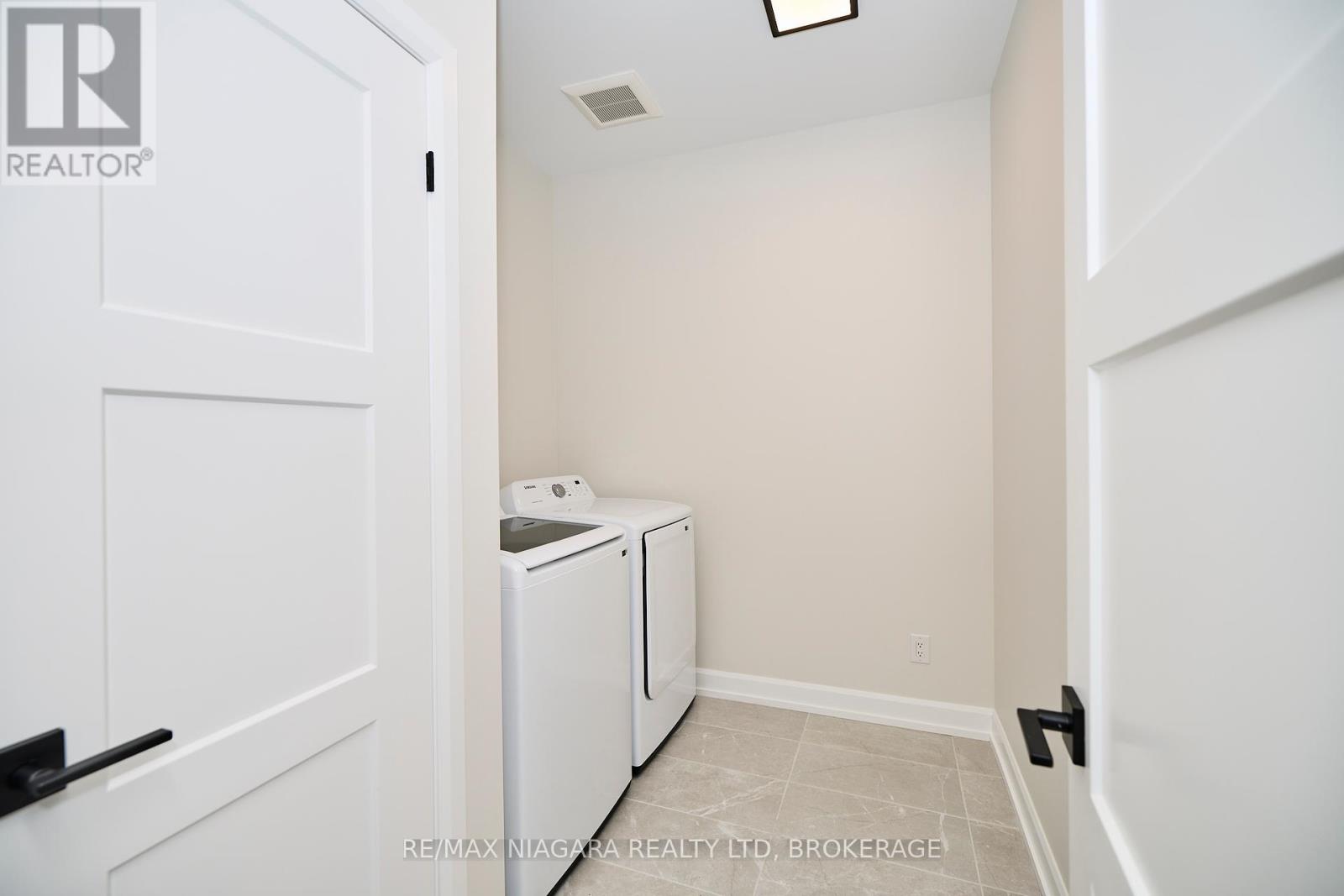 3914 Mitchell Crescent, Fort Erie, Ontario  L0S 1S0 - Photo 19 - X12243864