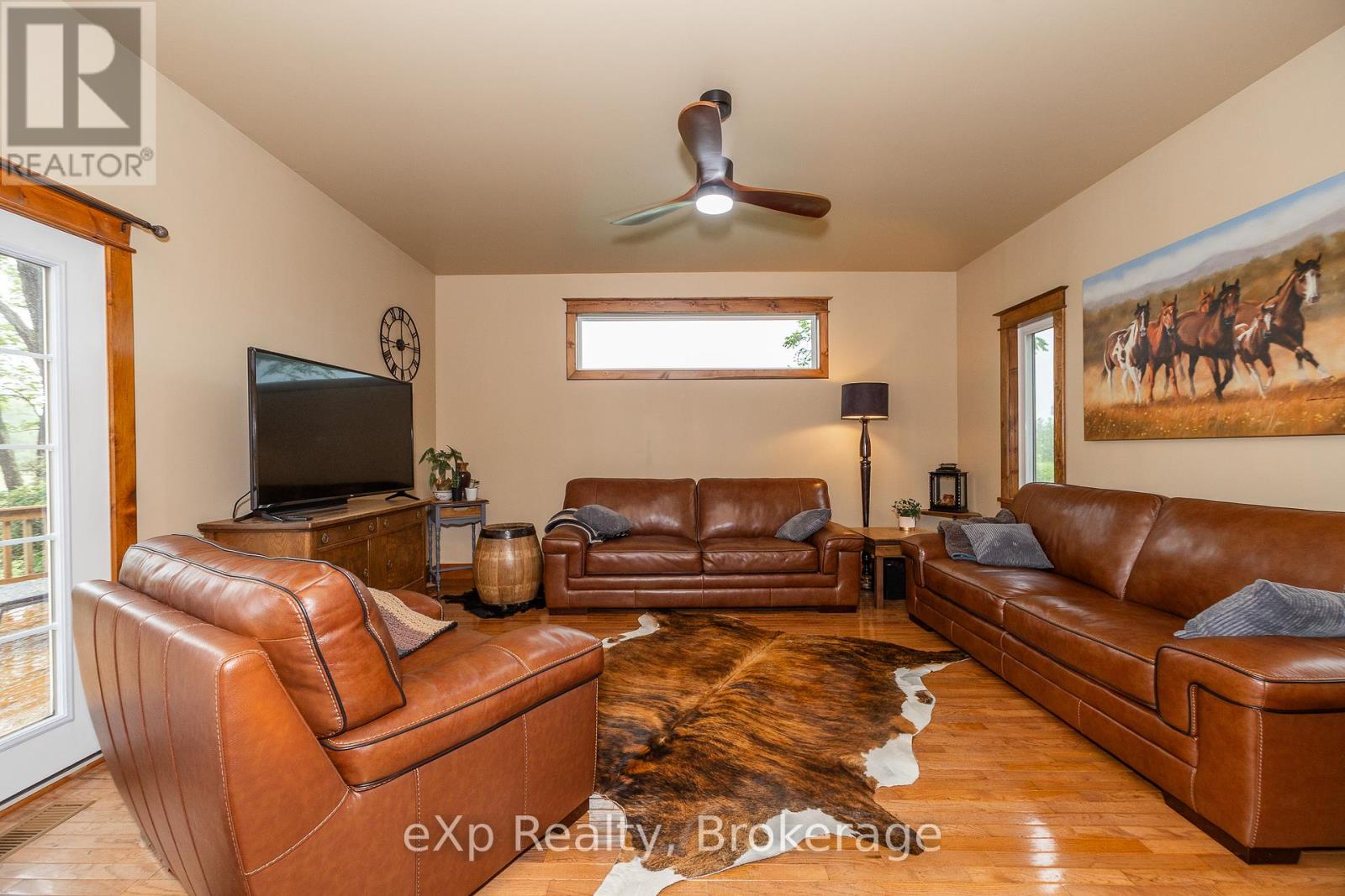 701768 5 Side Road, Chatsworth, Ontario  N0H 1K0 - Photo 8 - X12243945