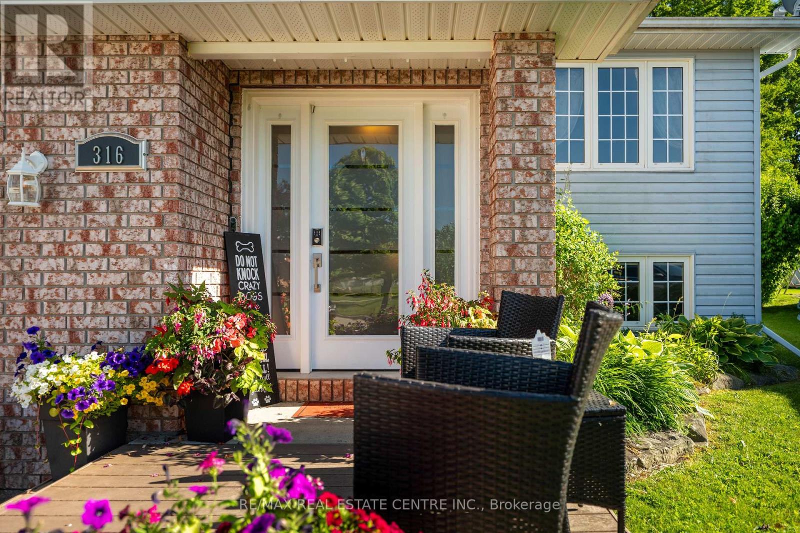 Property at 316 OLDE VILLAGE COURT image 5
