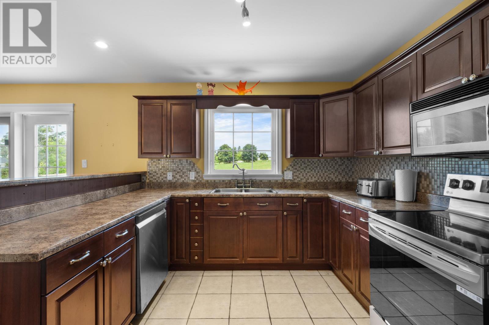 11 Parent Street, Charlottetown, Prince Edward Island  C1C 1R3 - Photo 16 - 202515702