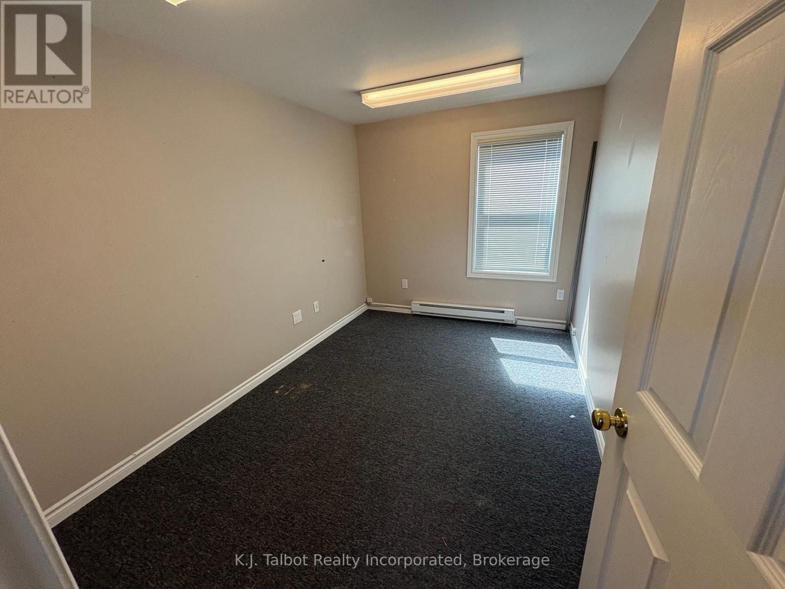 53 West Street, Goderich, Ontario  N7A 2K5 - Photo 7 - X12128020