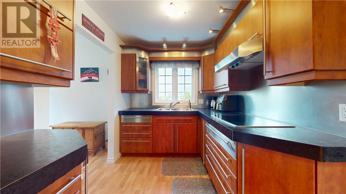 12 Islandview, Mindemoya, Ontario  P0P 1S0 - Photo 19 - 2123121