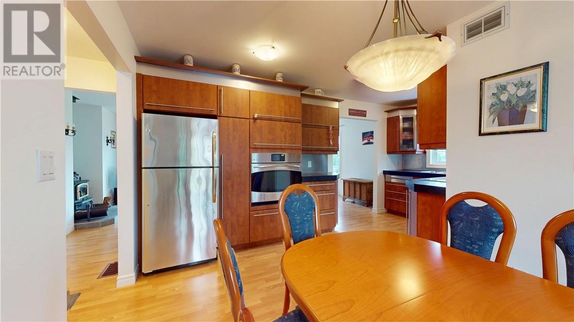 12 Islandview, Mindemoya, Ontario  P0P 1S0 - Photo 22 - 2123121