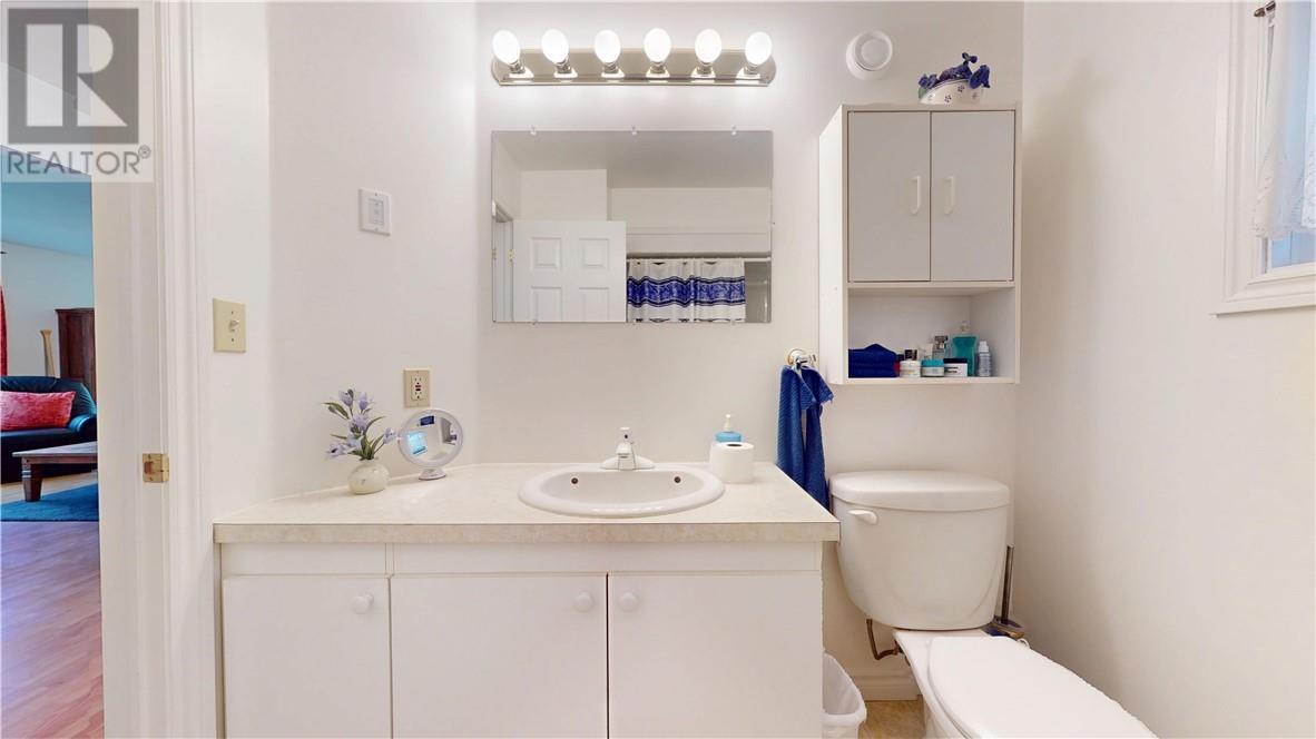 12 Islandview, Mindemoya, Ontario  P0P 1S0 - Photo 35 - 2123121