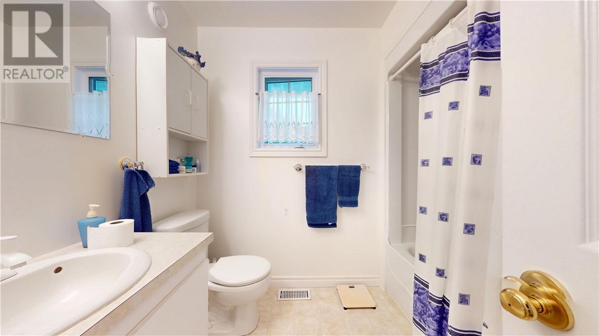 12 Islandview, Mindemoya, Ontario  P0P 1S0 - Photo 43 - 2123121