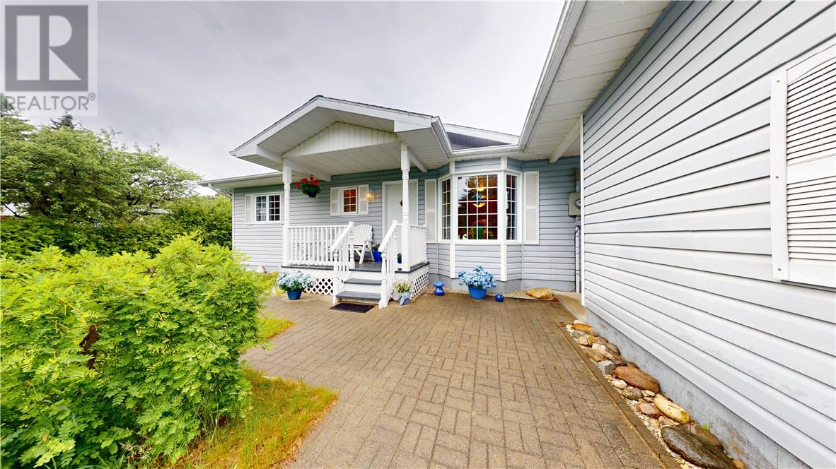 12 Islandview, Mindemoya, Ontario  P0P 1S0 - Photo 6 - 2123121