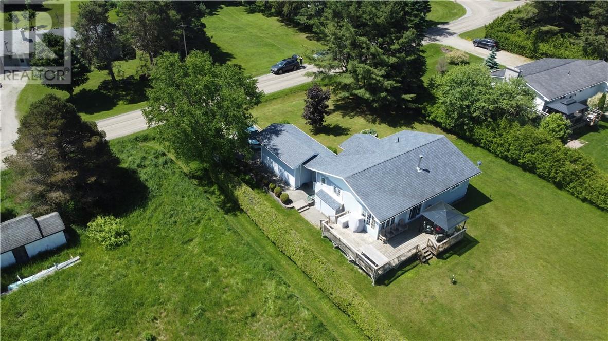 12 Islandview, Mindemoya, Ontario  P0P 1S0 - Photo 9 - 2123121