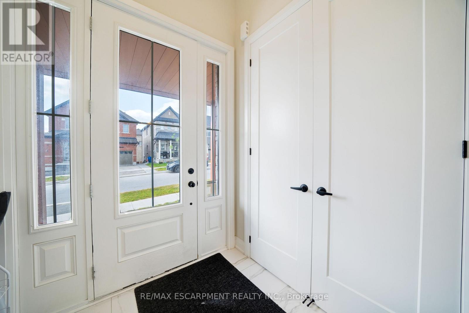 Property at 1156 SKYRIDGE BOULEVARD image 4