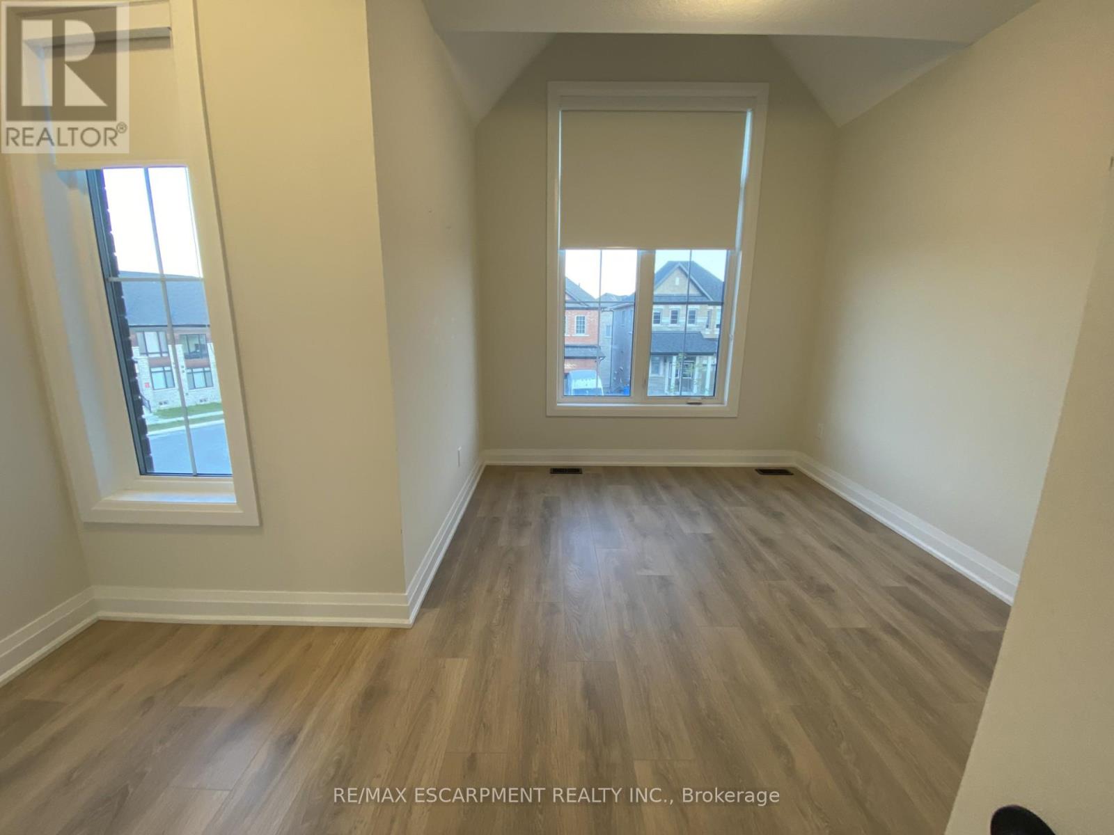 1156 Skyridge Boulevard, Pickering, Ontario  L1X 0M4 - Photo 8 - E12243816