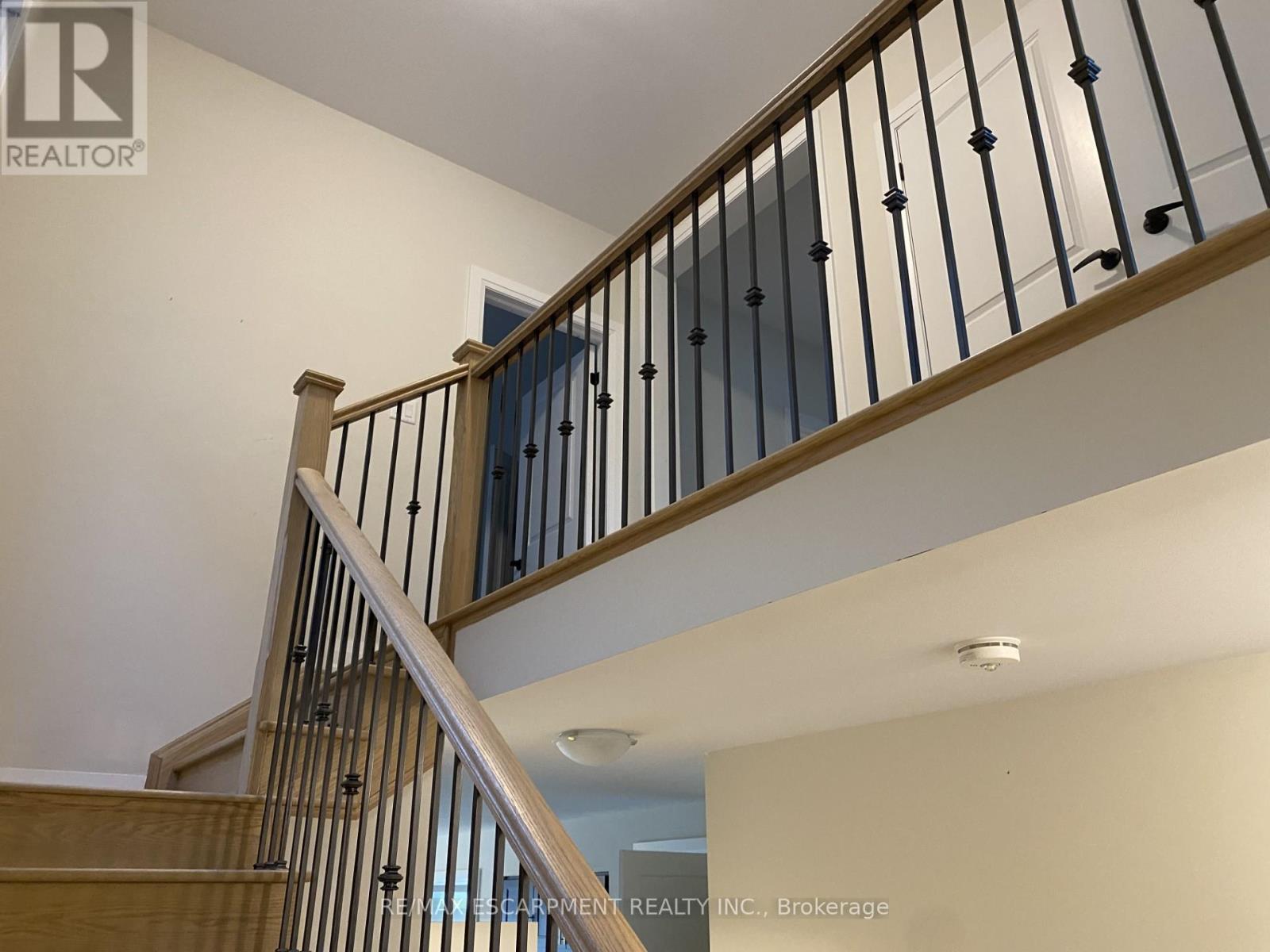 1156 Skyridge Boulevard, Pickering, Ontario  L1X 0M4 - Photo 9 - E12243816
