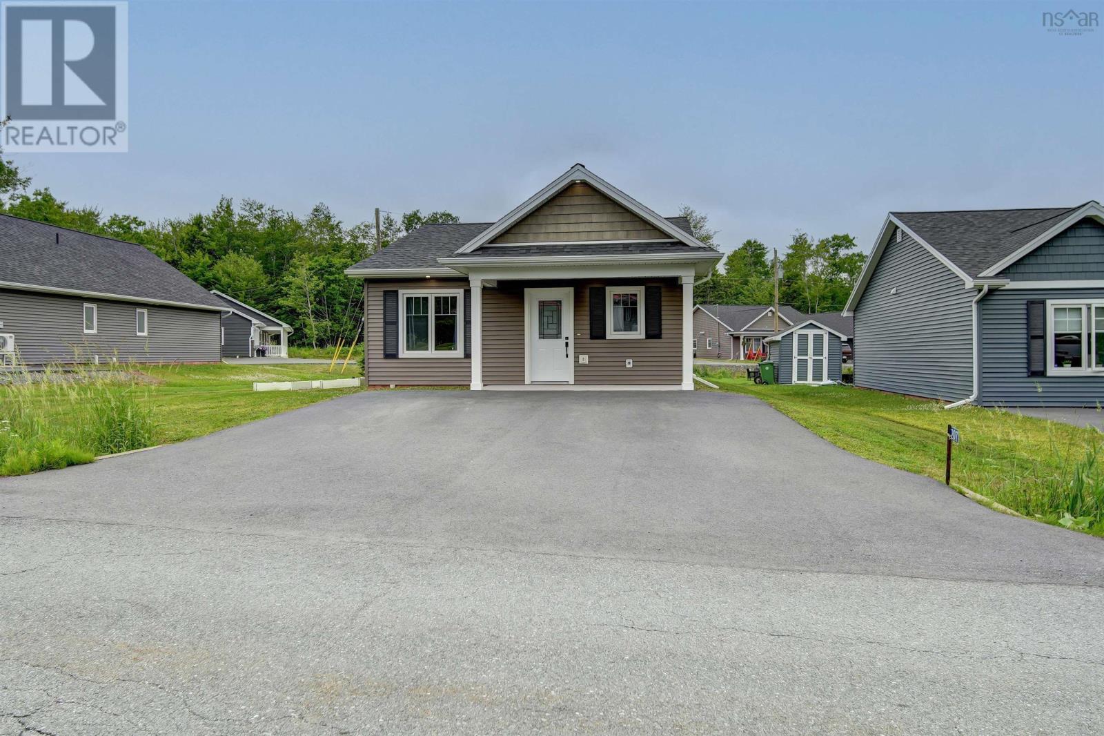 Property at 207 St. Andrews Street image 2
