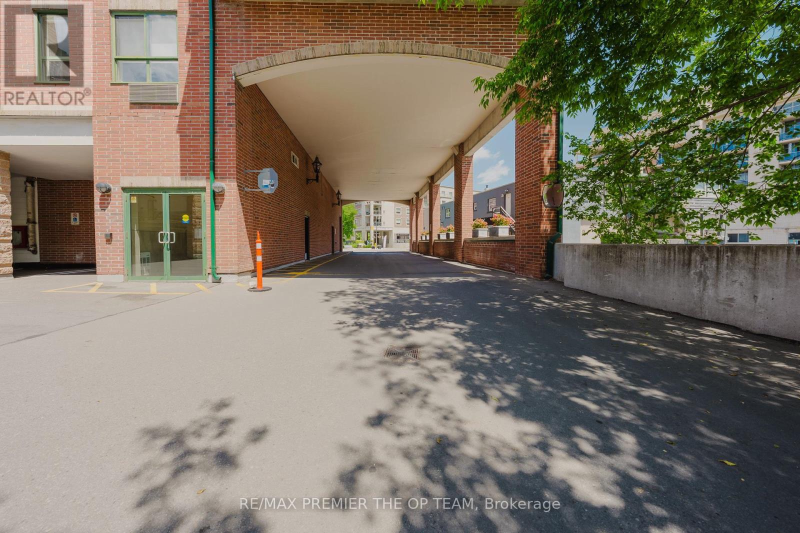 Property at 321 - 121 WOODBRIDGE AVENUE image 5