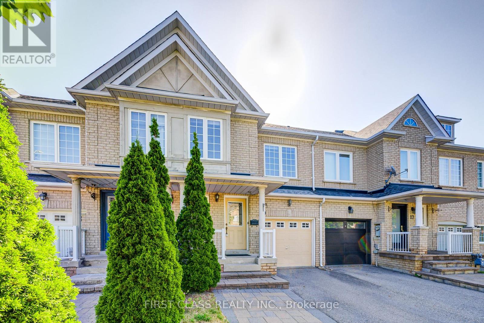 Property at 19 BENJAMIN HOOD CRESCENT image 4
