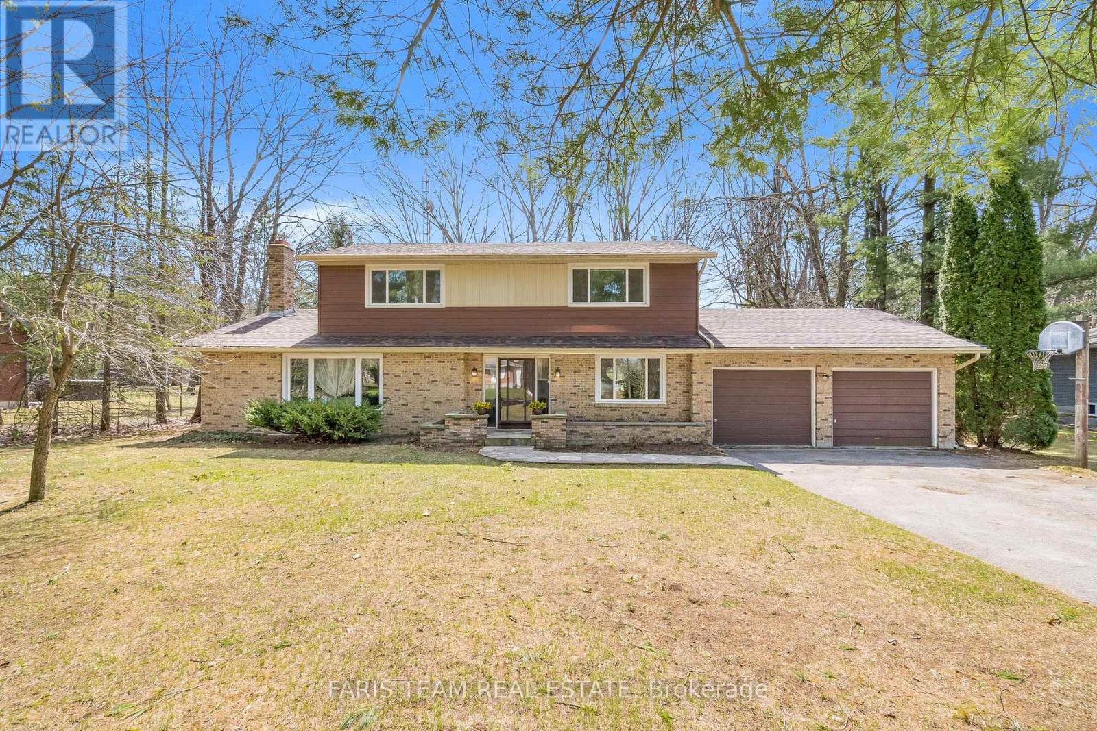 Property at 15 LAWRENCE AVENUE image 2