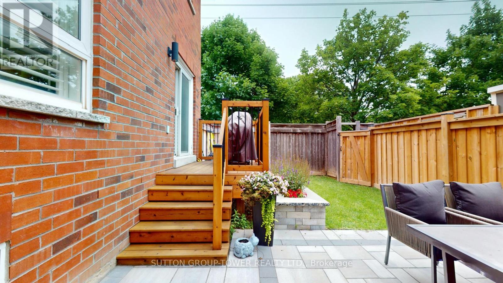 2 Dawson Crescent, Milton, Ontario  L9T 5H8 - Photo 11 - W12243773