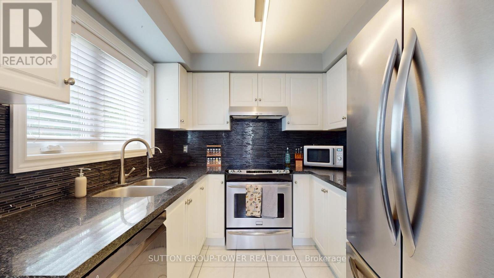 2 Dawson Crescent, Milton, Ontario  L9T 5H8 - Photo 19 - W12243773