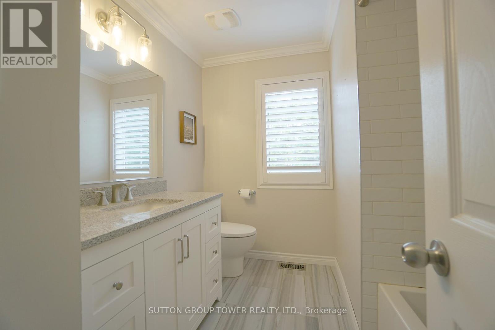 2 Dawson Crescent, Milton, Ontario  L9T 5H8 - Photo 29 - W12243773