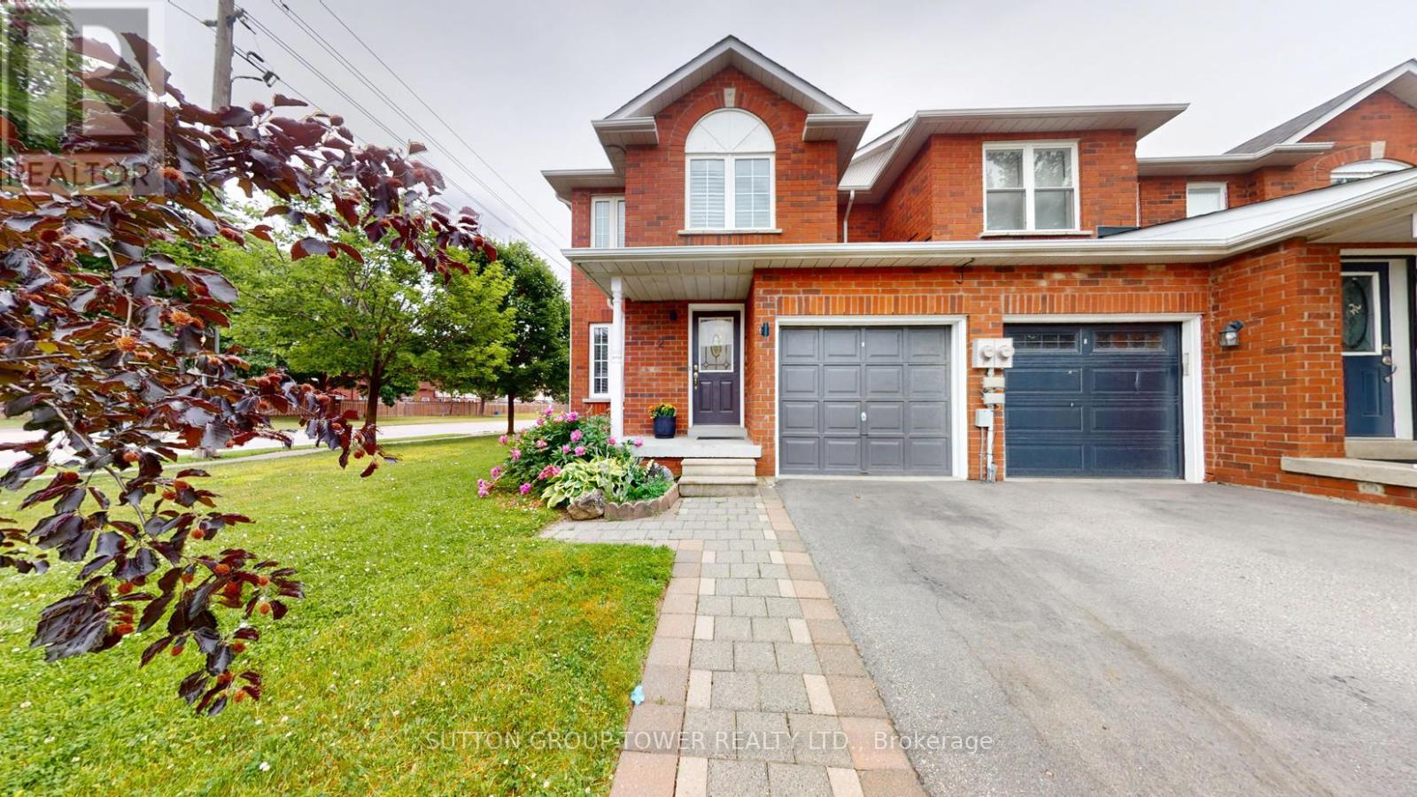 2 Dawson Crescent, Milton, Ontario  L9T 5H8 - Photo 4 - W12243773
