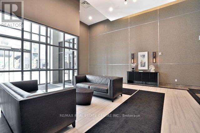 318 - 2490 Old Bronte Road, Oakville, Ontario  L6M 0Y5 - Photo 3 - W12243796