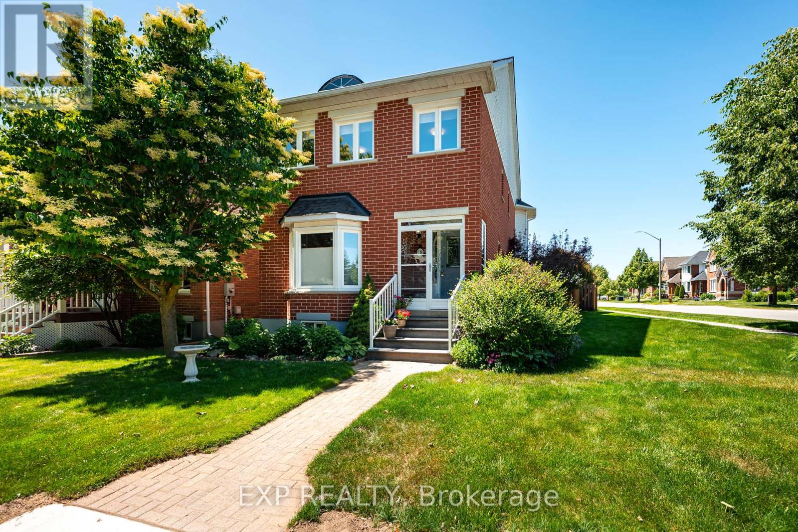 Property at 339 COTTONWOOD STREET image 2