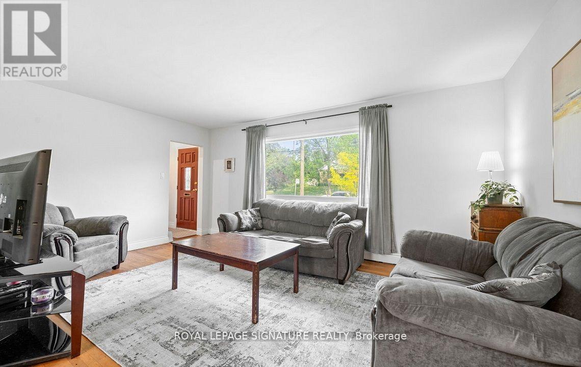 Property at 129 ALLENBY AVENUE image 4
