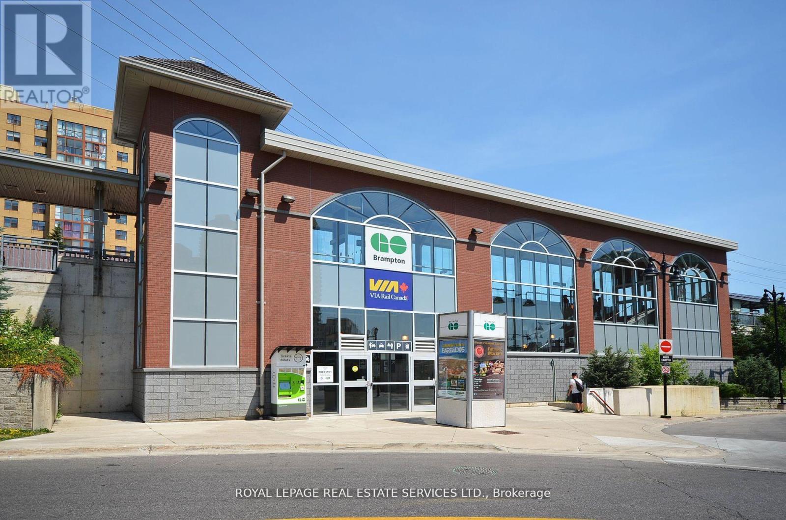 32 Wellington Street E, Brampton, Ontario  L6W 1Y4 - Photo 43 - W12243926
