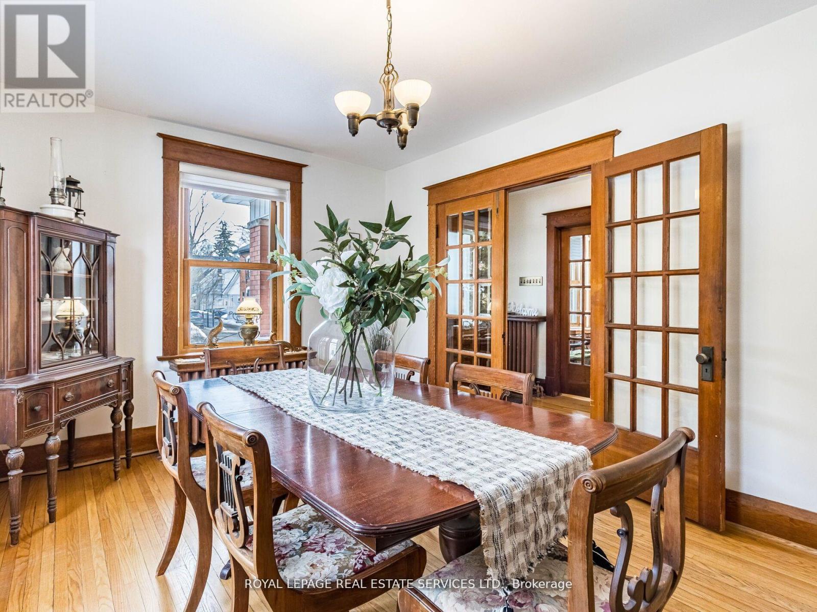 32 Wellington Street E, Brampton, Ontario  L6W 1Y4 - Photo 9 - W12243926
