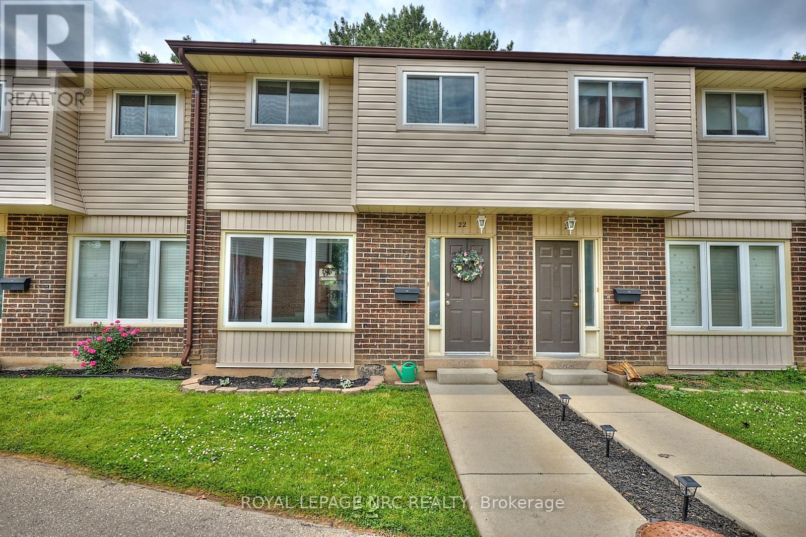 Property at 22 - 2 WEIDEN STREET image 1