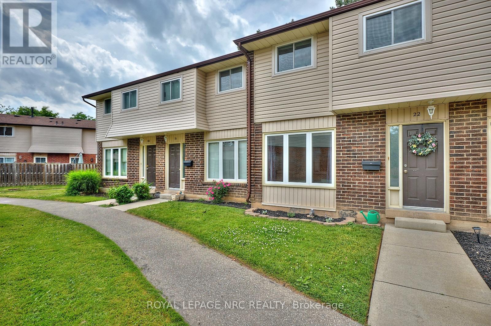 Property at 22 - 2 WEIDEN STREET image 2