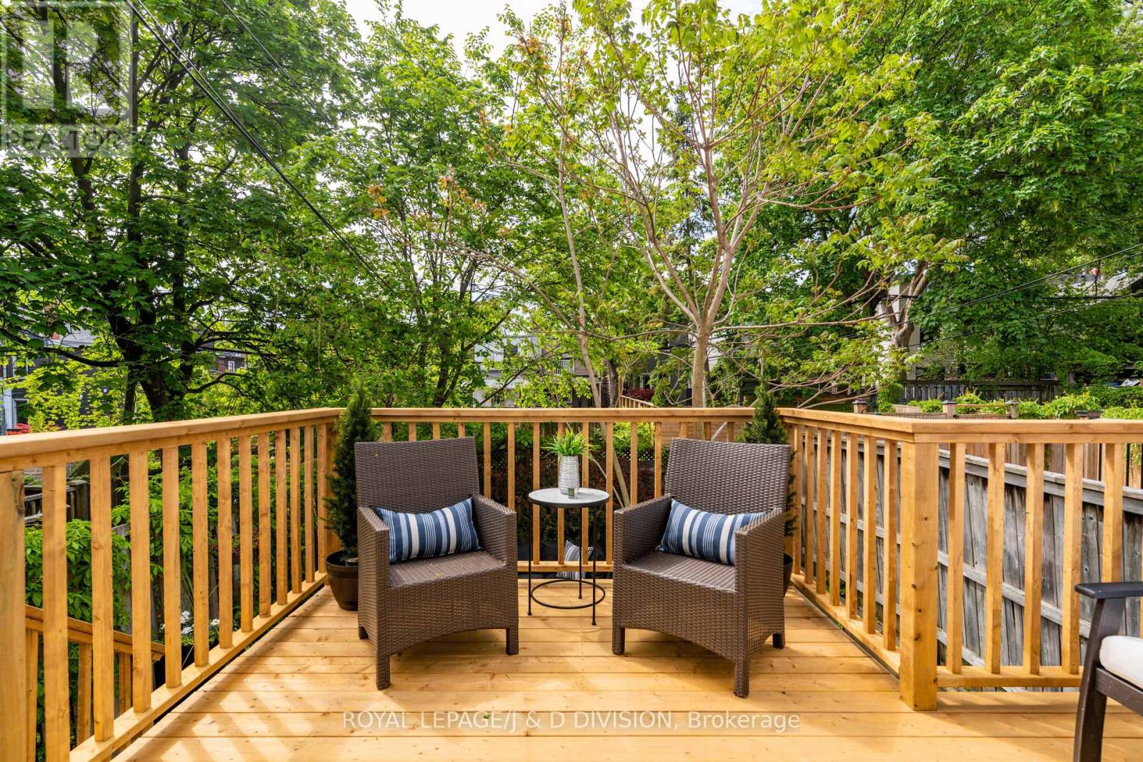 59 Austin Avenue, Toronto, Ontario  M4M 1V7 - Photo 12 - E12243873