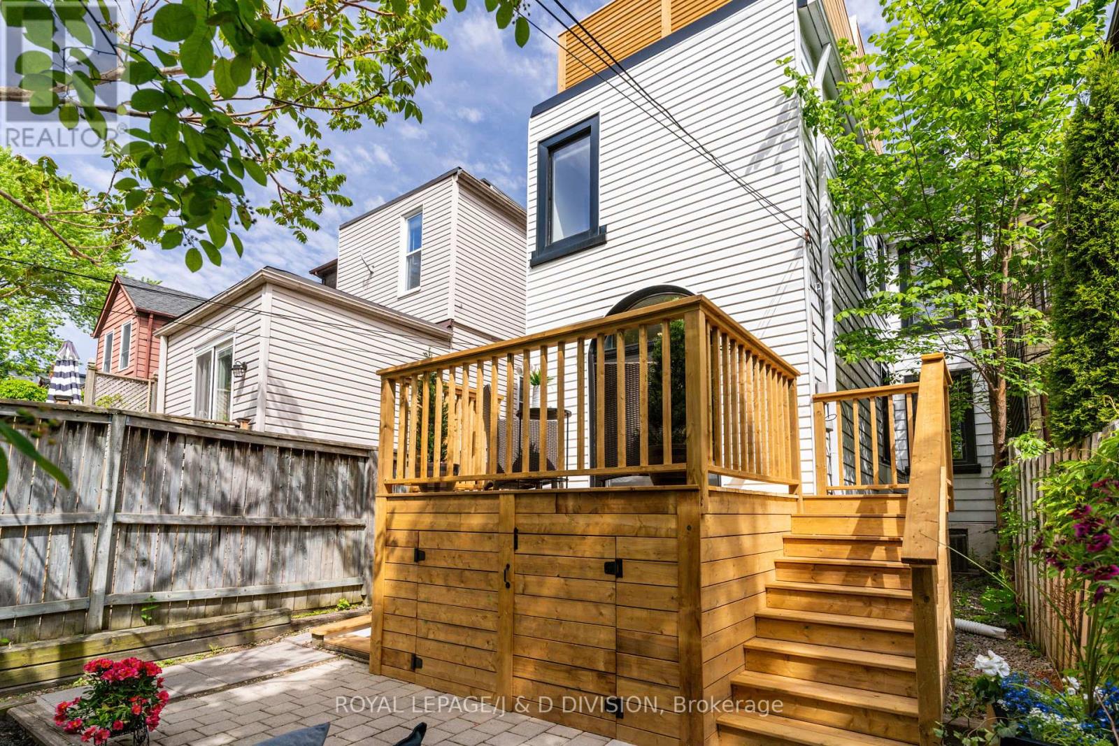 59 Austin Avenue, Toronto, Ontario  M4M 1V7 - Photo 14 - E12243873