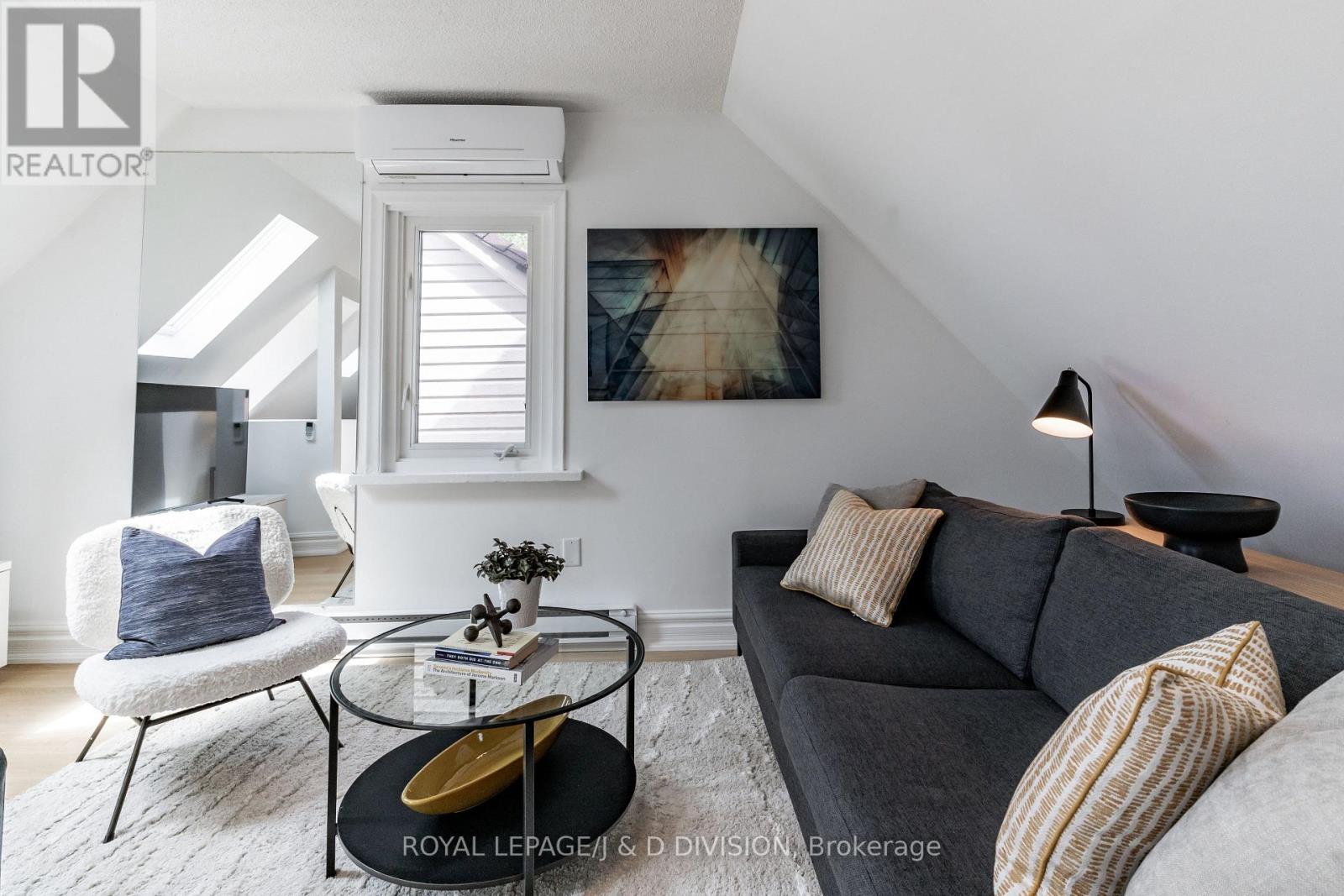 59 Austin Avenue, Toronto, Ontario  M4M 1V7 - Photo 27 - E12243873