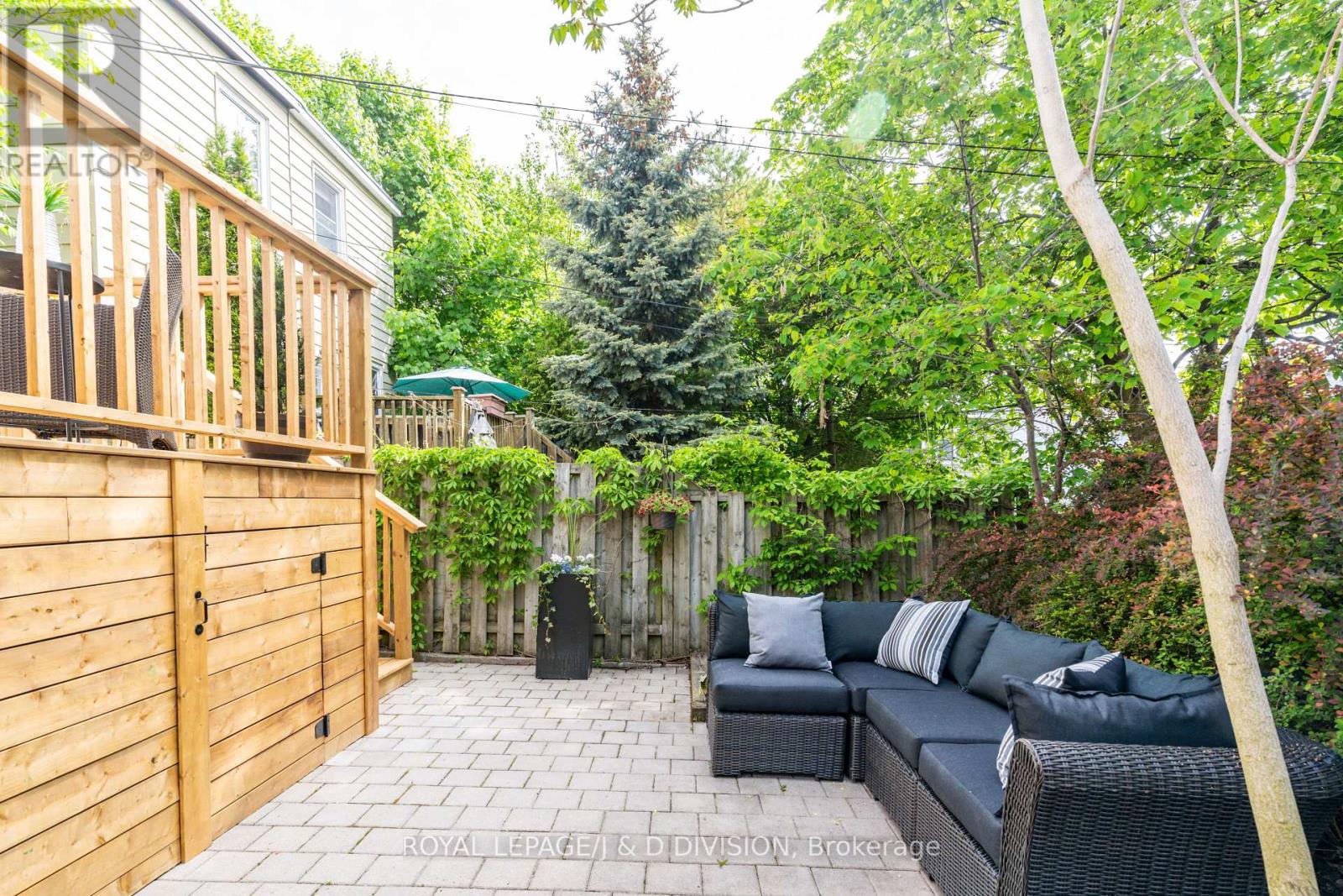 59 Austin Avenue, Toronto, Ontario  M4M 1V7 - Photo 15 - E12243873