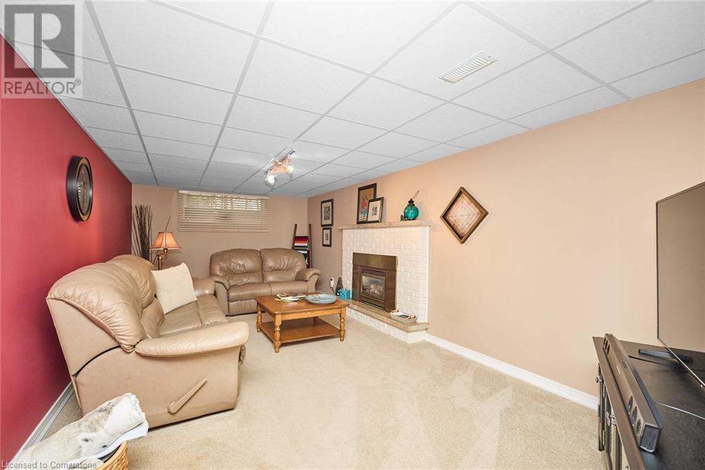 17 Oakes Road N, Grimsby, Ontario  L3M 4A9 - Photo 29 - 40744609