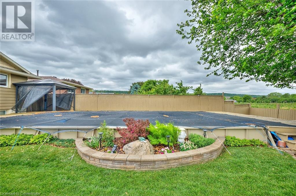 17 Oakes Road N, Grimsby, Ontario  L3M 4A9 - Photo 37 - 40744609