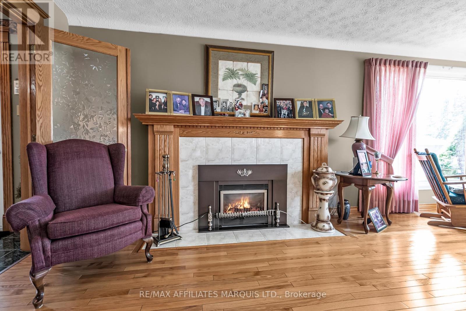 Property at 1413 QUEEN STREET image 5