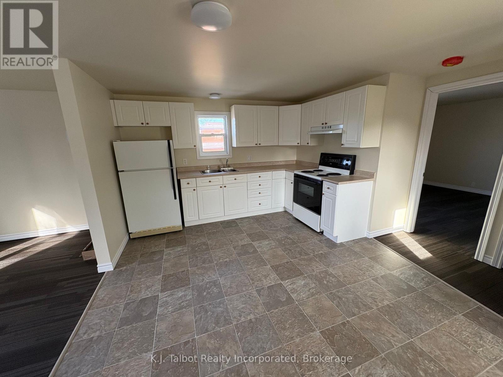 53 West Street, Goderich, Ontario  N7A 2K5 - Photo 12 - X12128020