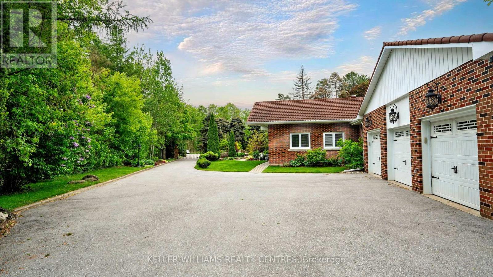 Property at 5024 LLOYDTOWN-AURORA ROAD image 5