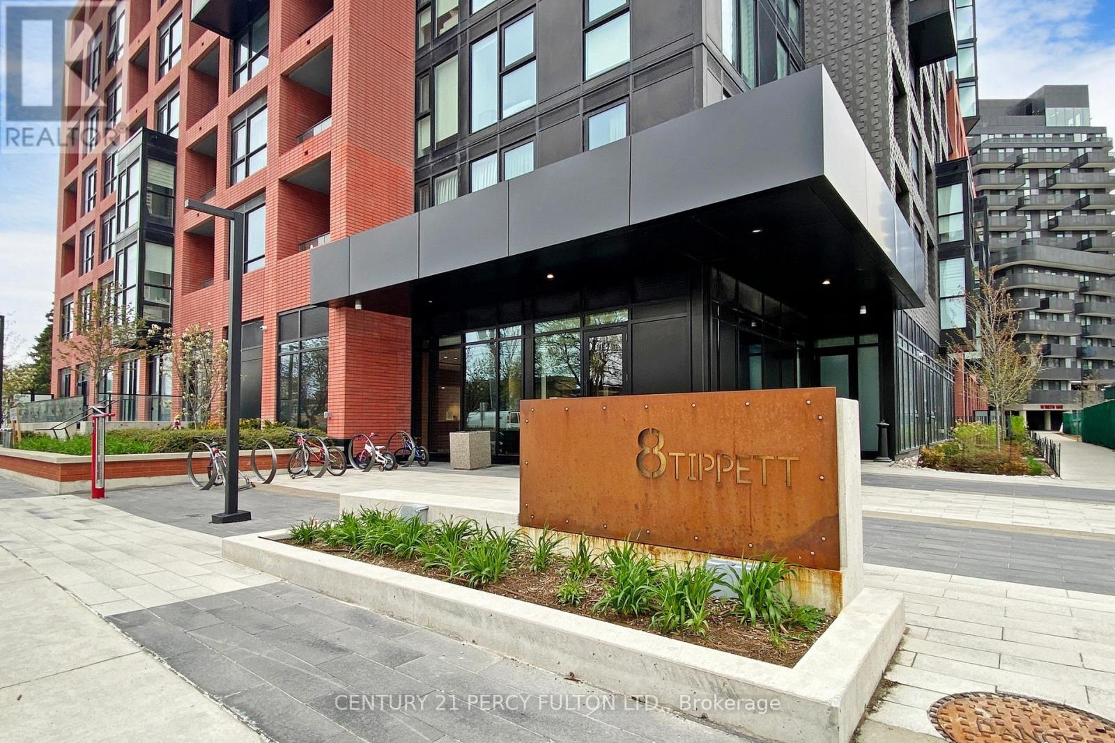 Property at 1305 - 8 TIPPETT ROAD image 4