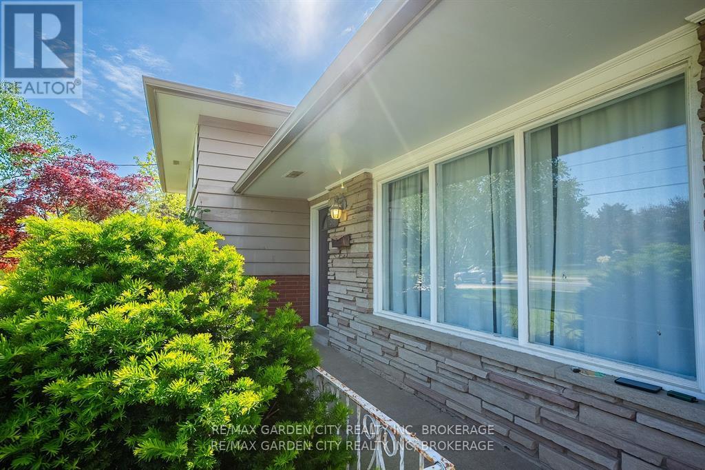 Property at 180 ST. DAVIDS ROAD image 5