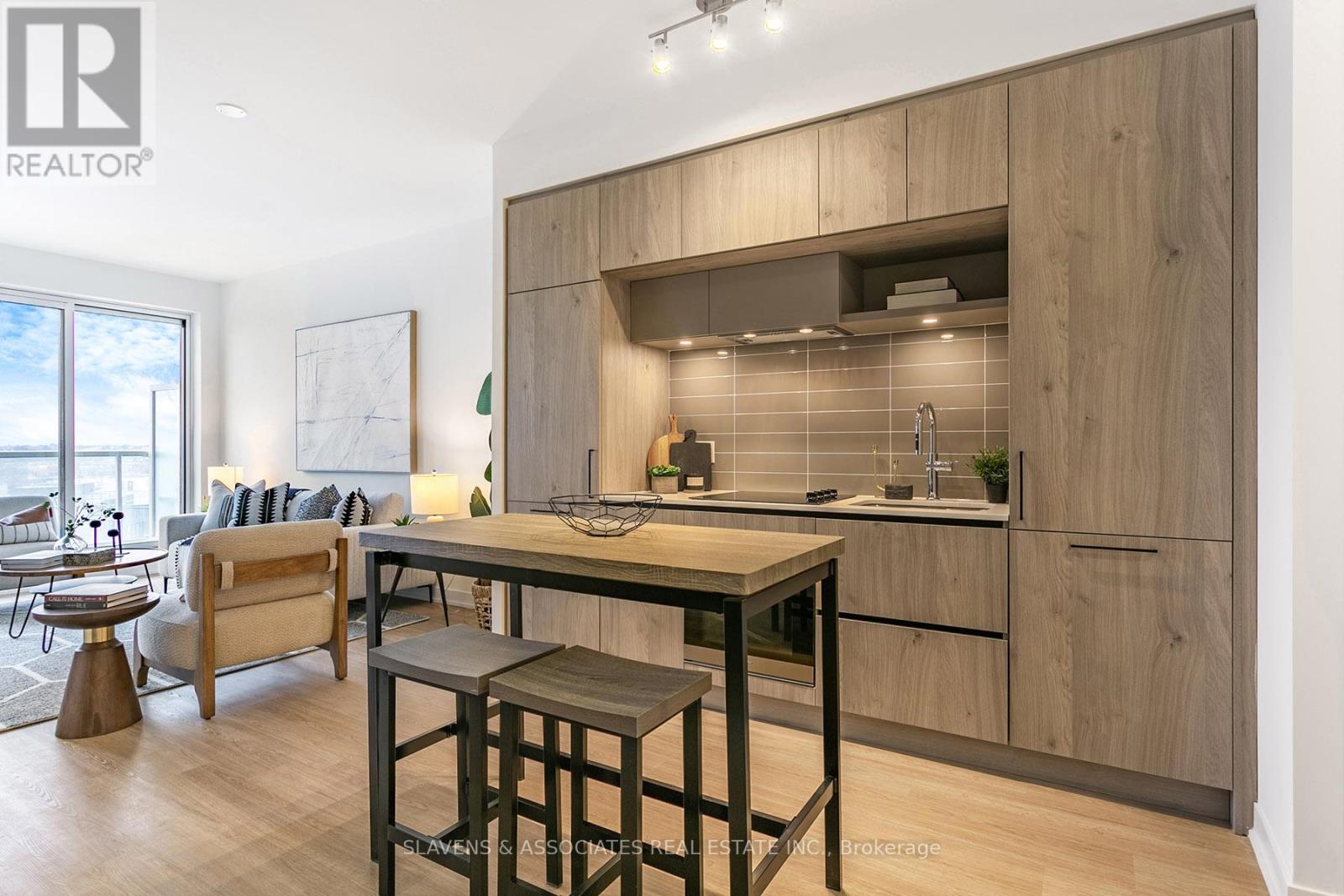 Property at 515 - 6 DAVID EYER ROAD image 2