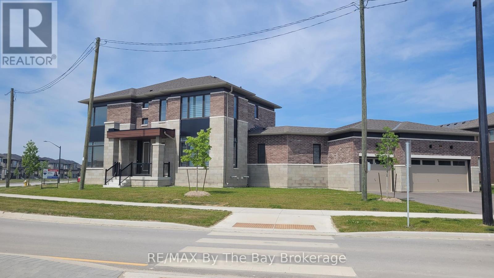 Property at 105 SUN VALLEY AVENUE image 1