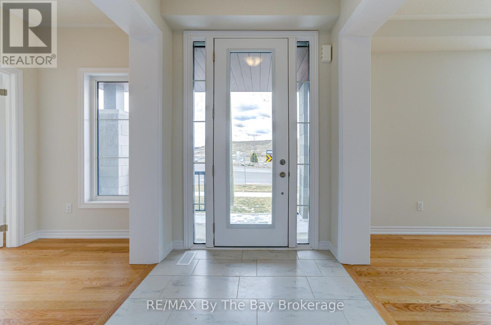 Property at 105 SUN VALLEY AVENUE image 2