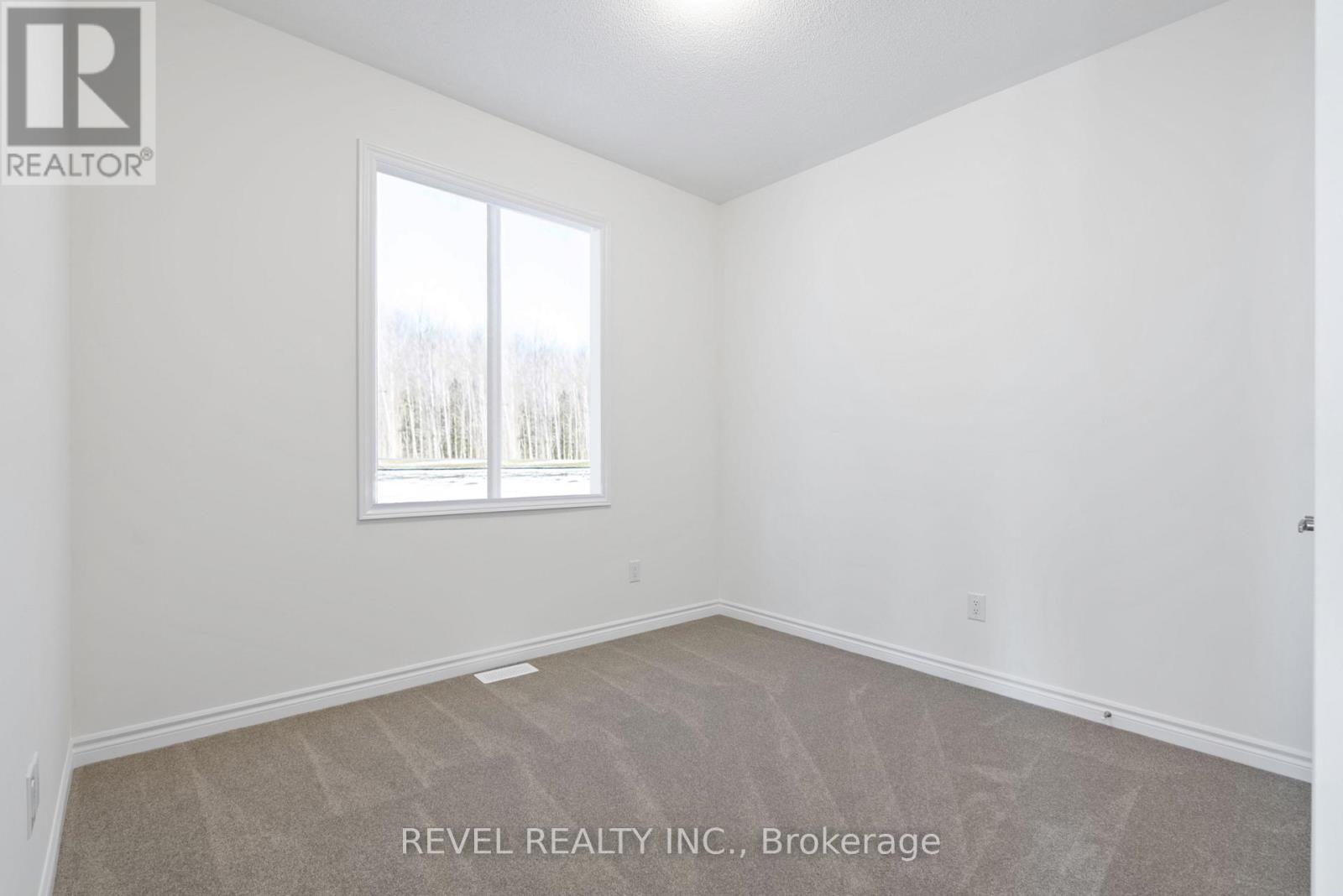 220 Ramblewood Drive, Wasaga Beach, Ontario  L9Z 2B2 - Photo 25 - S12244023