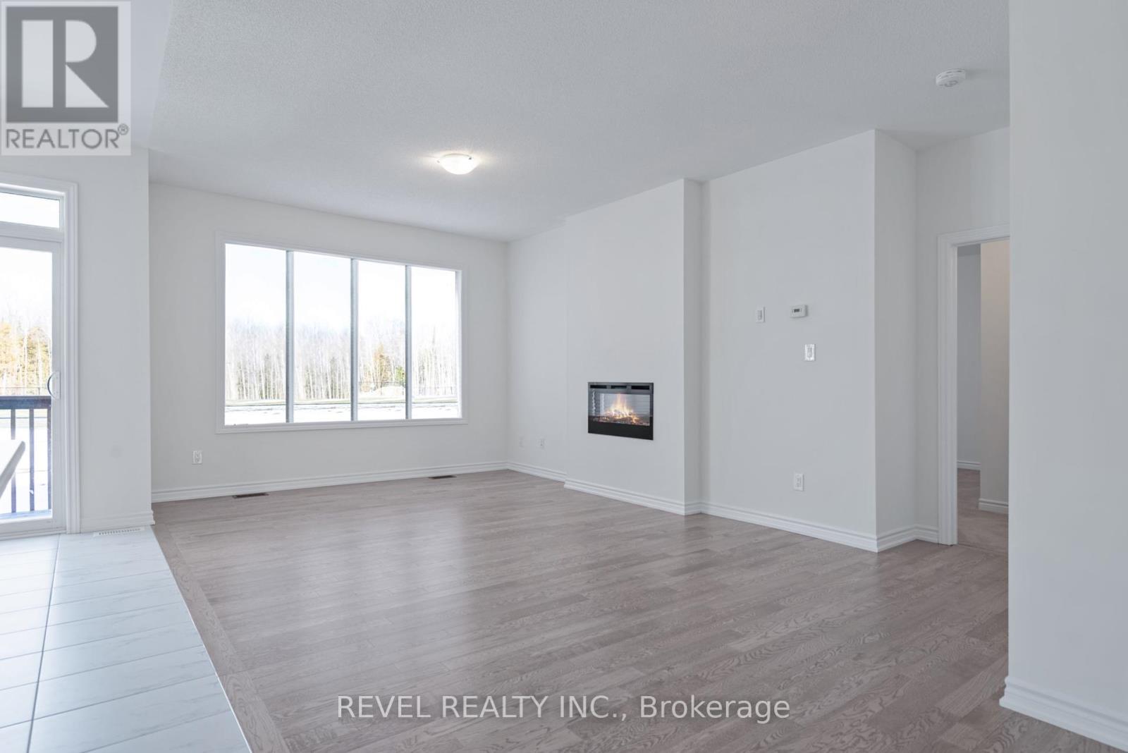 Property at 220 RAMBLEWOOD DRIVE image 3